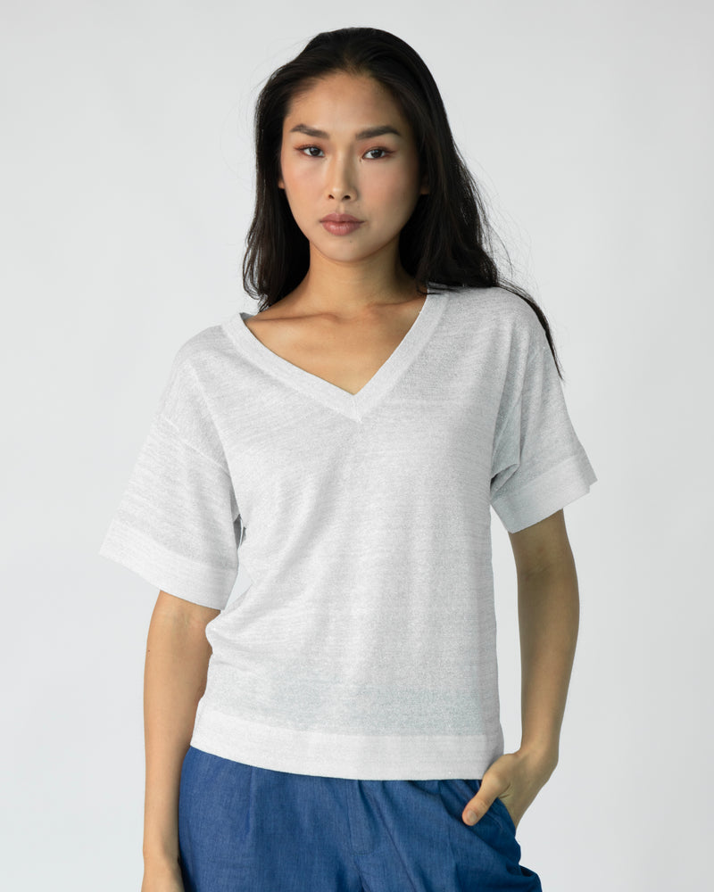 The Loose Short Sleeve Crop (V-Neck) - Silver
