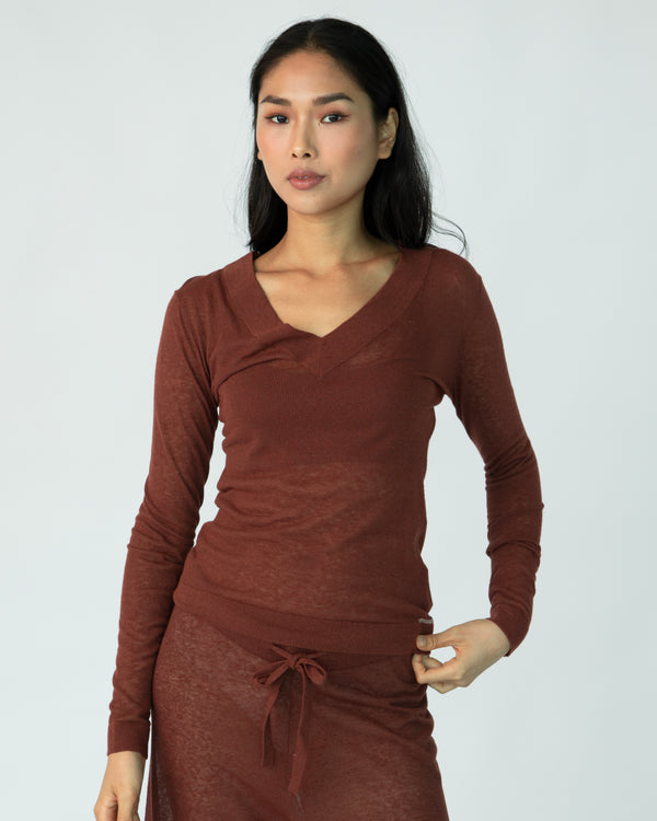 The Fitted Long Sleeve (V-Neck) - Sierra Brown