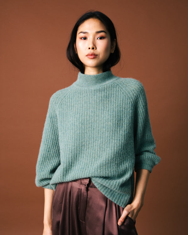 Le Chill Mock Neck Sweater - Grass